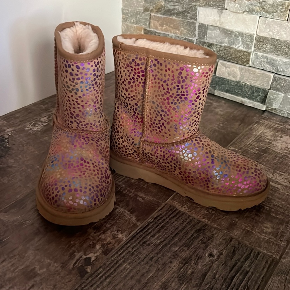 UGG Classic II Spots boot size 1